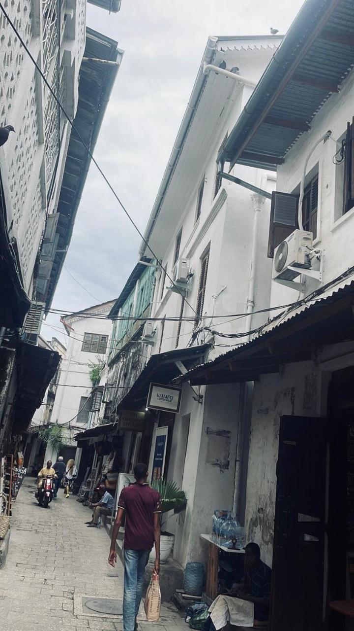 Nomad Cave- Stonetown Hotel Zanzibar Bagian luar foto